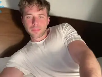 Chaturbate Live Sex Cam of hot8pack01