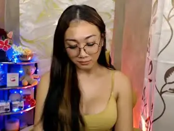 Chaturbate Best live sex cam show of pia_worthsback
