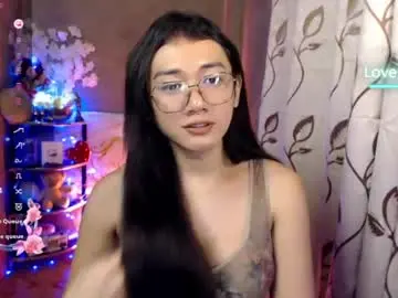 Chaturbate Adult Video Chat of pia_worthsback