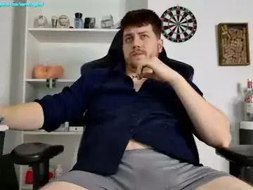 Chaturbate Live Porn of aaronlegend
