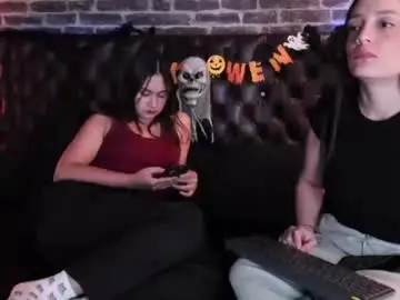 Chaturbate Live Sex Cam of celeste_starsss