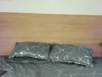 Chaturbate Live Sex Cam of ethan__carter