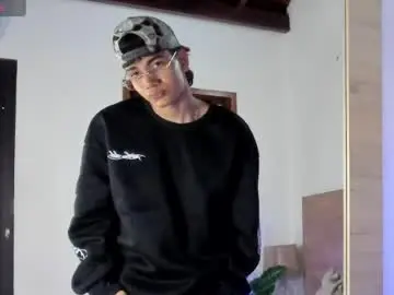 Chaturbate Adult Webcams of ethan__carter