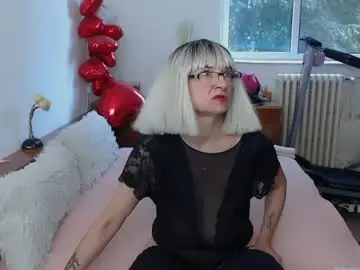 Chaturbate Best live sex cam show of milfdolores