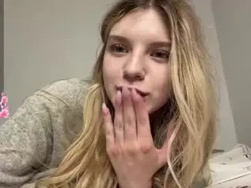 Chaturbate Best live sex cam show of chloe_show