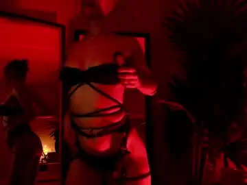 Chaturbate Watch Live Sex Cams of irismiley