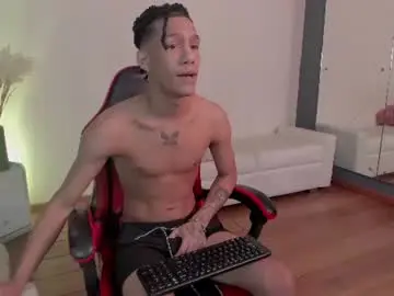 Chaturbate Adult Video Chat of noahbull19