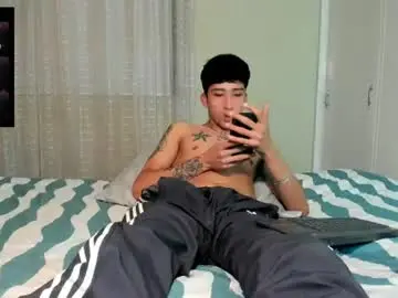 Chaturbate Watch Live Sex Cams of guy_veryhot1