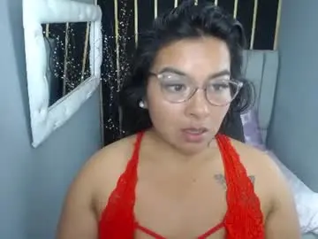 Chaturbate Live Sex Cam of pocahontas_purple