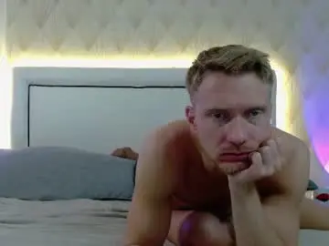 Chaturbate Live Sex Cam of redheadxxl