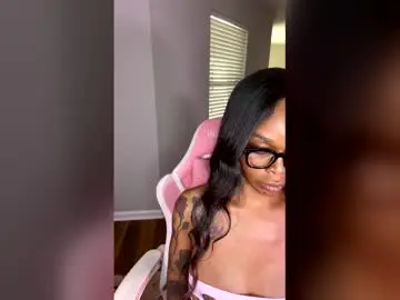Chaturbate Live Sex Cam of samanthaporsha