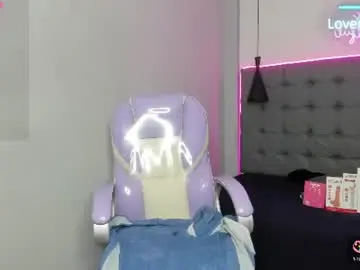 Chaturbate Adult Video Chat of scarletcherry18