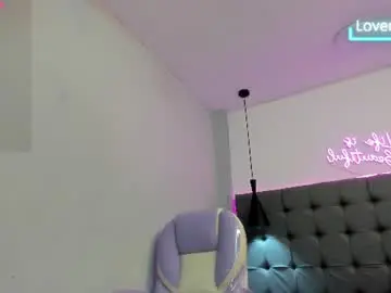 Chaturbate Watch Live Sex Cams of scarletcherry18