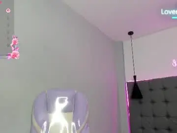 Chaturbate Free Porn Cam of scarletcherry18
