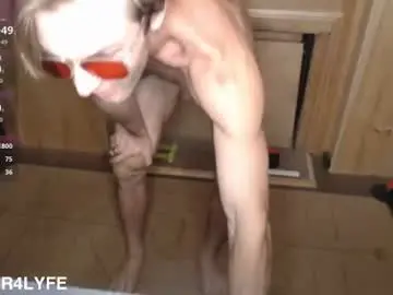 Chaturbate Free Porn Cam of skier4lyfe