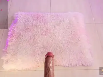 Chaturbate Nude Webcam of vivi_luv
