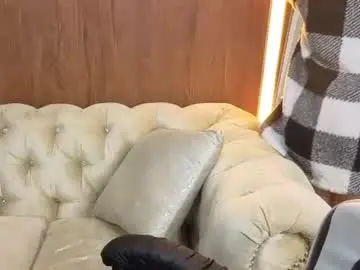 Chaturbate Live Sex Cam of karim_v