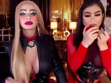 Chaturbate Watch Live Sex Cams of ravenmystiquex