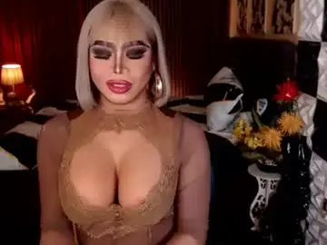 Chaturbate Live Sex Cam of ravenmystiquex