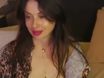 Chaturbate Live Sex Cam of mia_lovi
