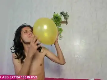 Chaturbate Live Sex Cam of dady_show69