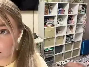 Chaturbate Free Live Porn of maisiehtwe