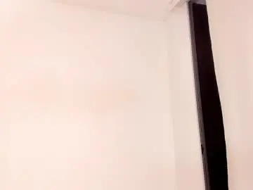 Chaturbate Live Sex Cam of susisuarez