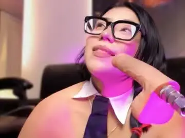 Chaturbate Live Sex Cam of emywilliams25