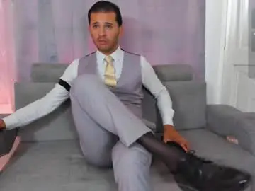 Chaturbate Sex Cam of hiddenoffice