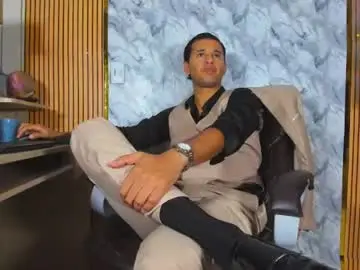 Chaturbate Sex Chat of hiddenoffice