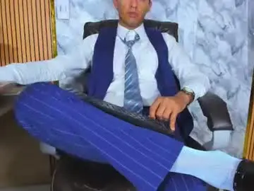 Chaturbate Sex Cam of hiddenoffice