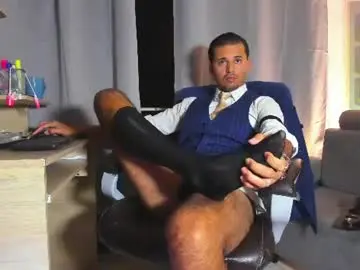 Chaturbate Free Porn Cam of hiddenoffice
