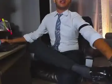 Chaturbate Nude Webcam of hiddenoffice