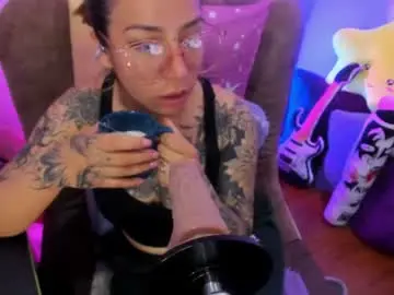 Chaturbate Free Porn Cam of _antonella_dreams