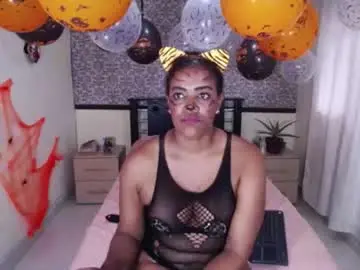 Chaturbate Private Sex Chat of ebony_milf83