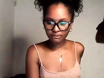 Chaturbate Watch Live Sex Cams of ellah245