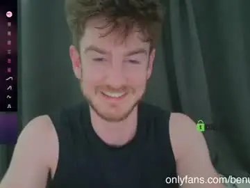 Chaturbate Adult Video Chat of heyhotty1