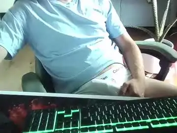 Chaturbate Live Sex of hornyman1998_03