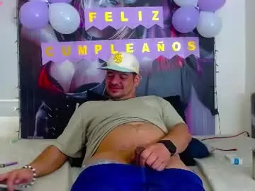 Chaturbate Best live sex cam show of smith_hot69