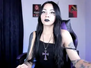Chaturbate Live Sex Cam of emilyrymer