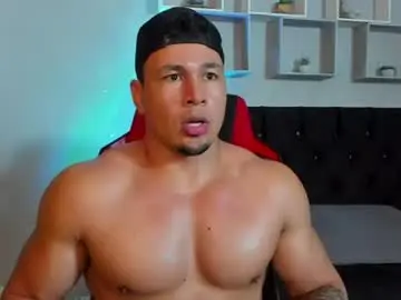 Chaturbate Nude Webcam of tyler_hank1