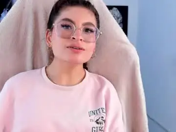 Chaturbate Best live sex cam show of emily_fiori