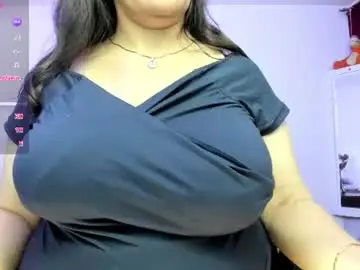 Chaturbate Free Porn Cam of esmeralda_milf1
