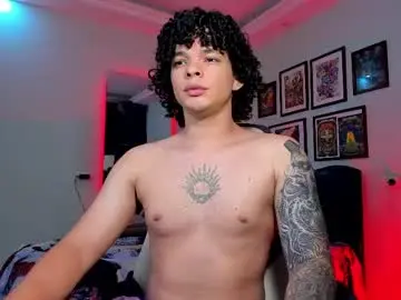Chaturbate Free Porn Cam of ian_versace