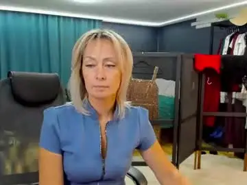 Chaturbate Sex Chat of julia__cherry_