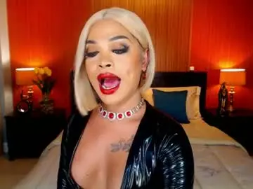 Chaturbate Free Porn Cam of urmajestytyra