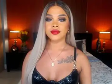 Chaturbate Adult Video Chat of urmajestytyra