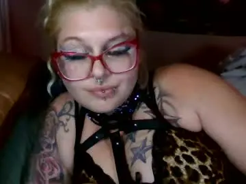 Chaturbate Best live sex cam show of moonpulseraven
