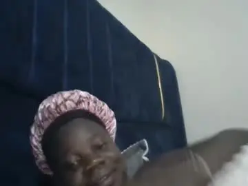 Chaturbate Live Sex Cam of ollleina