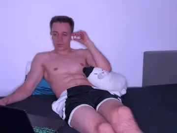 Chaturbate Watch Live Sex Cams of polishboyfriend02